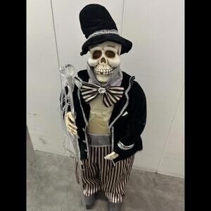Vintage Groom Skeleton Halloween Yard Decoartion